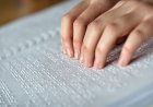 Senhas de atendimento em bancos deverão ser emitidas em braille e caracteres ampliados