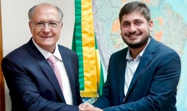 Prefeito eleito de Paracambi, Andrezinho leva a Brasília demandas de comerciantes atingidos pelas enchentes