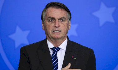 PF indicia Bolsonaro, Braga Netto e mais 35 por tentativa de golpe de Estado