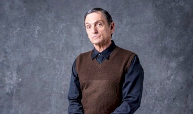 Paulo Miklos, ex-integrante dos Titãs, é internado em São Paulo