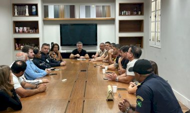 Vice-prefeito Arsonval Liliu reúne-se com agentes de segurança para alinhar ações de ordem pública