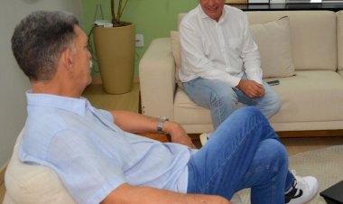 André Ceciliano visita o prefeito Cláudio Mannarino e parabeniza pela excelente gestão.