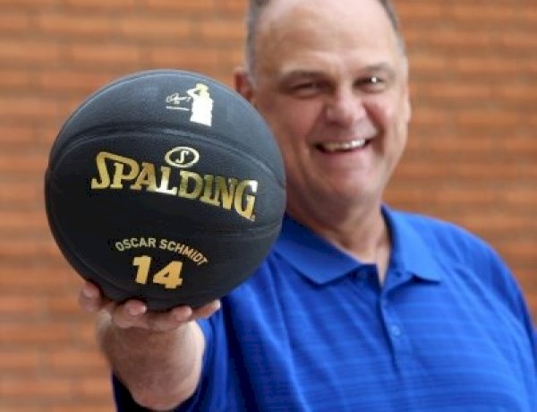 Lenda do basquete, Oscar Schmidt morre aos 68 anos
