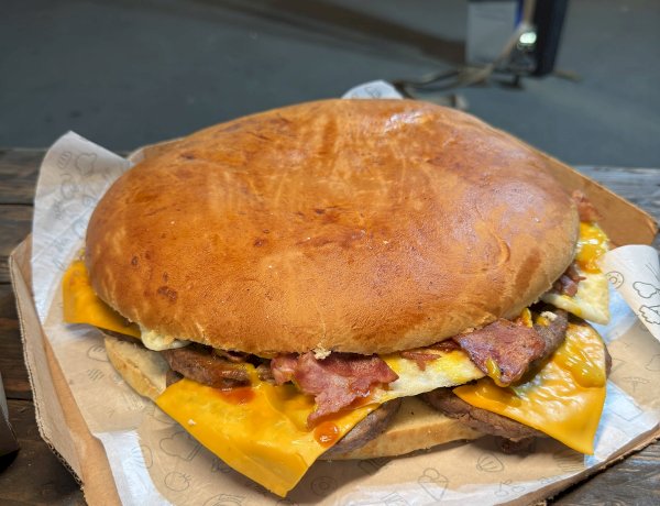 Festival de Comida Gigante continua neste sábado com show sertanejo no Horto Municipal, em Três Rios