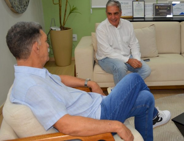 André Ceciliano visita o prefeito Cláudio Mannarino e parabeniza pela excelente gestão.