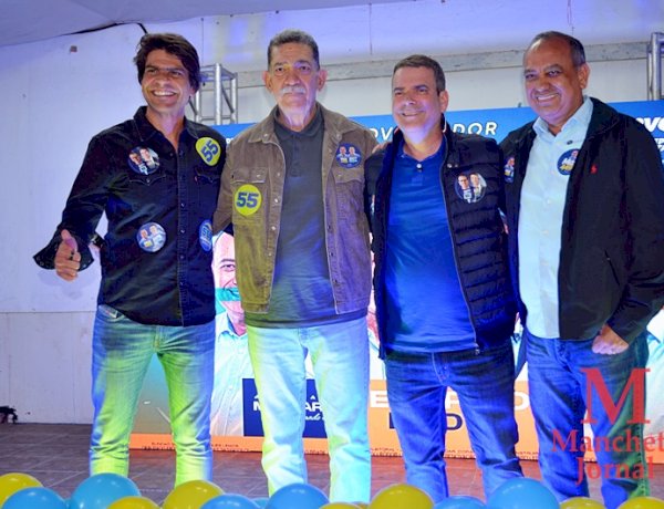 Mesmo com chuva e frio, uma multidão comparece ao Atlético Clube Operário para prestigiar os candidatos do Prefeito Cláudio Mannarino.