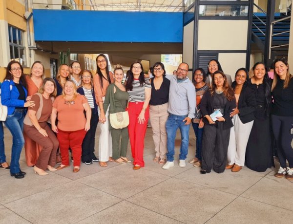 Prefeitura de Três Rios investe na formação de profissionais da Educação com seminário sobre inclusão