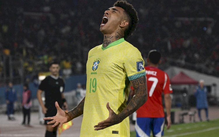 Atacantes do Botafogo decidem, e Brasil vence o Chile de virada em Santiago