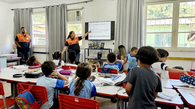 Defesa Civil de Areal realiza treinamento e simulado de escape nas escolas municipais