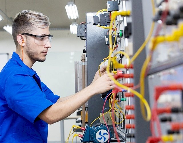 Programa Autonomia e Renda Petrobras está com inscrições abertas para cursos gratuitos da Firjan SENAI SESI até 23/12