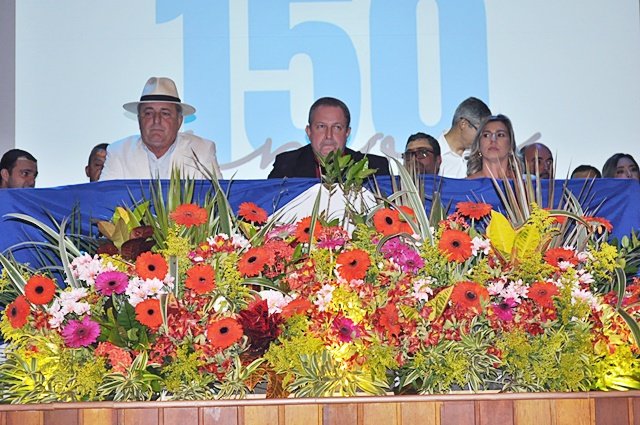 Breninho e Marcela são reconduzidos ao segundo mandato com a maior votação da história já vista na cidade.