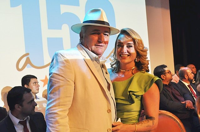 Breninho e Marcela são reconduzidos ao segundo mandato com a maior votação da história já vista na cidade.