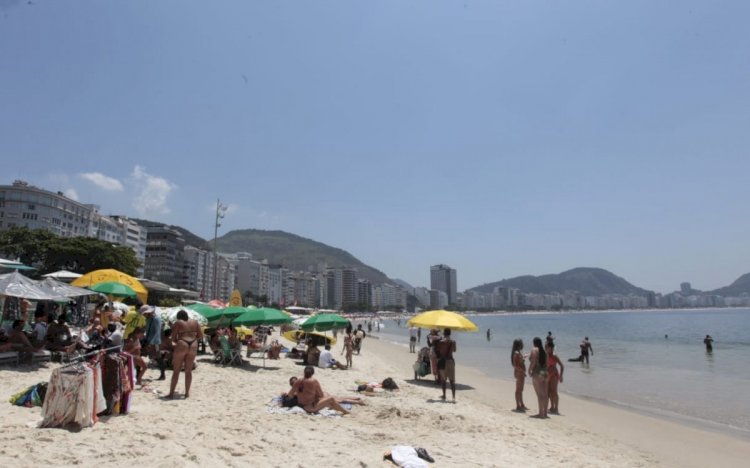 Rede municipal de saúde registra 2,4 mil atendimentos em fevereiro por causa do calor extremo no Rio