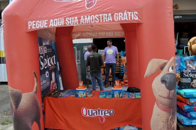 Pet Chaves completa três anos e se consolida como a primeira e mais completa cada de Ração da cidade.