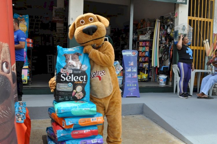 Pet Chaves completa três anos e se consolida como a primeira e mais completa cada de Ração da cidade.