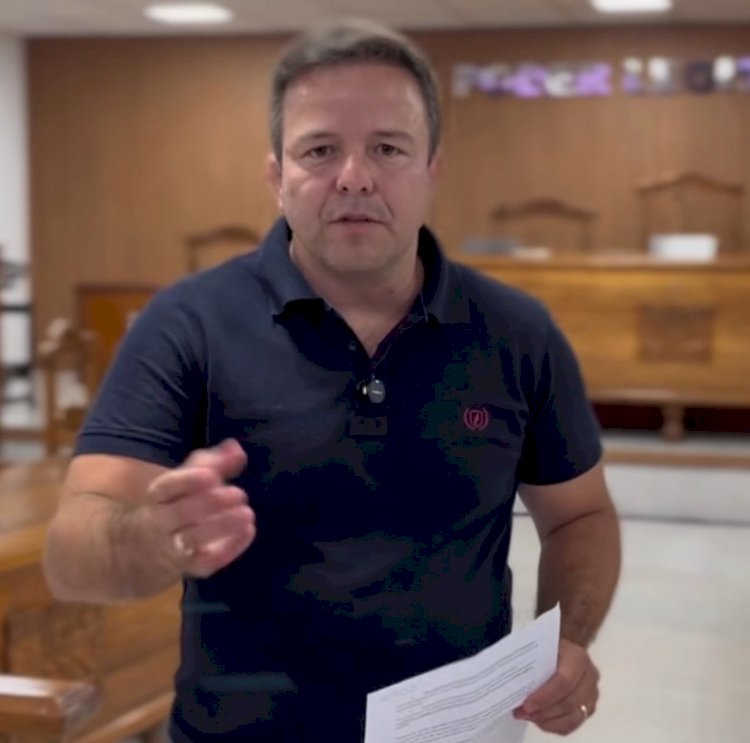 Maioria da Câmara barra investigação sobre suposta viagem ilegal do vice-prefeito Vitor Hugo