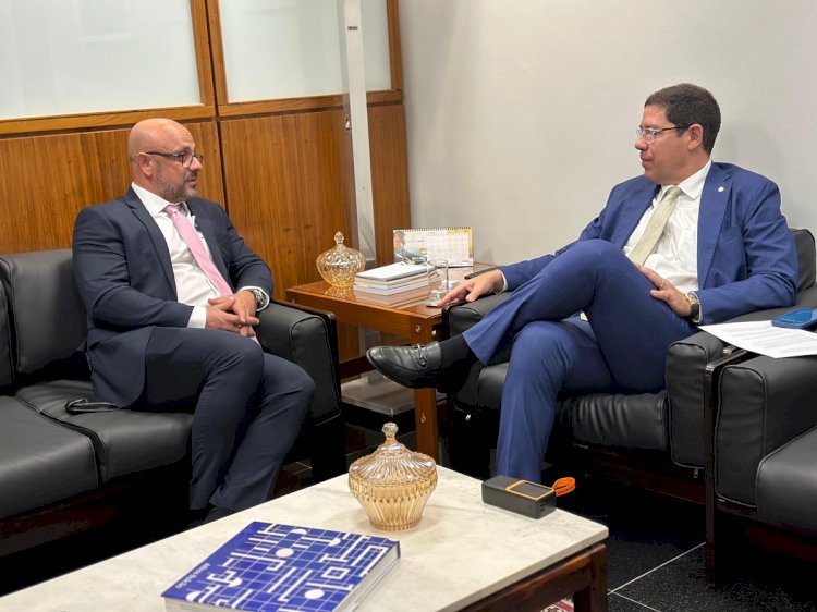 Prefeito Aluísio d'Elias cumpre agenda em Brasília e garante importantes emendas federais para Quatis