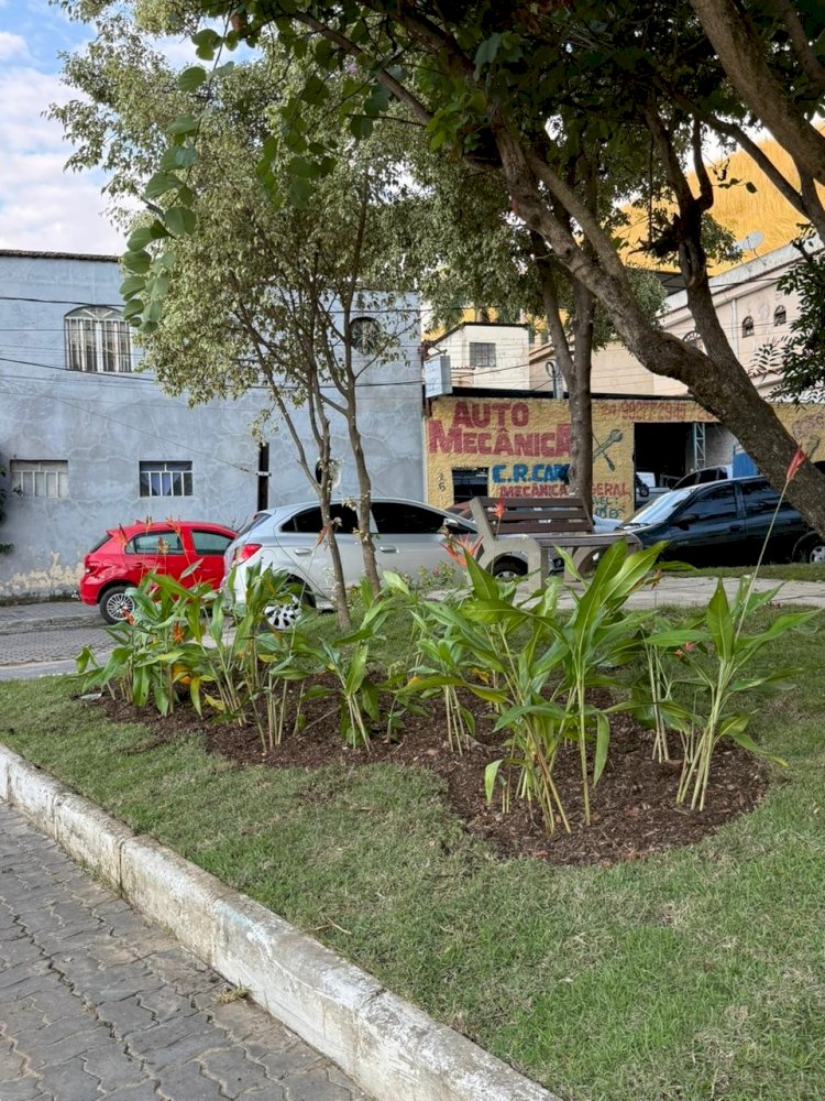 Prefeitura entrega revitalização da Praça Cacique, na Margem Direita