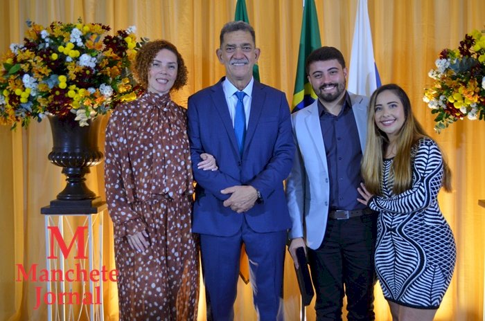 Sessão Solene em Comemoração ao 35º Aniversário de Emancipação Político-Administrativa de Comendador Levy Gasparian/RJ.