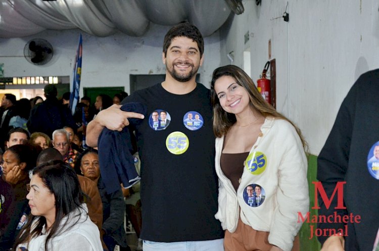 Mesmo com chuva e frio, uma multidão comparece ao Atlético Clube Operário para prestigiar os candidatos do Prefeito Cláudio Mannarino.