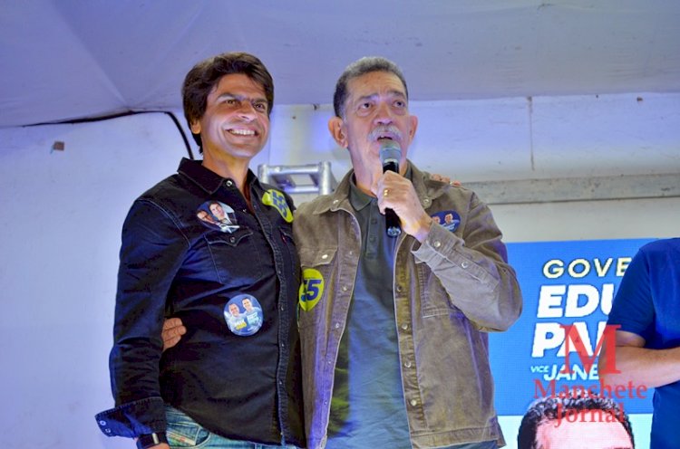 Mesmo com chuva e frio, uma multidão comparece ao Atlético Clube Operário para prestigiar os candidatos do Prefeito Cláudio Mannarino.
